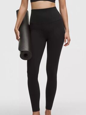 Lululemon Align high-waisted size 6 yoga pants
